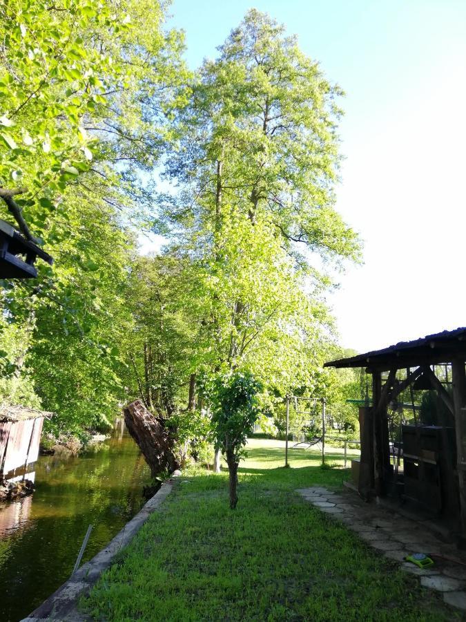 Villa Ferien Am Hegensteinbach à Fürstenberg-Havel Extérieur photo